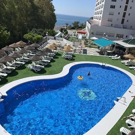 Hotel Flatotel International