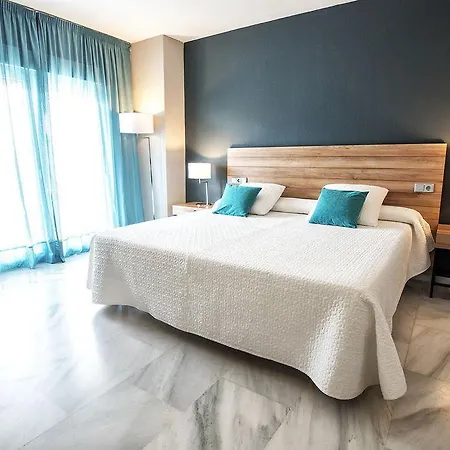 Hotel Flatotel International 3*