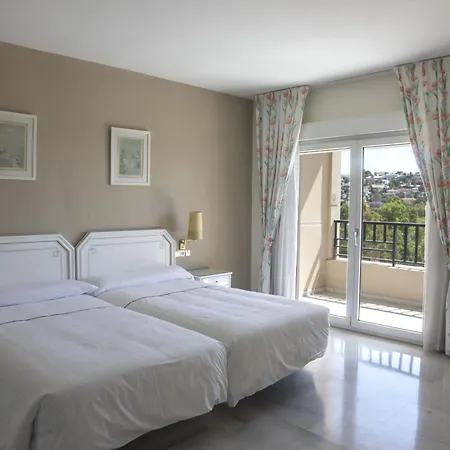 Flatotel International Hotel 3*