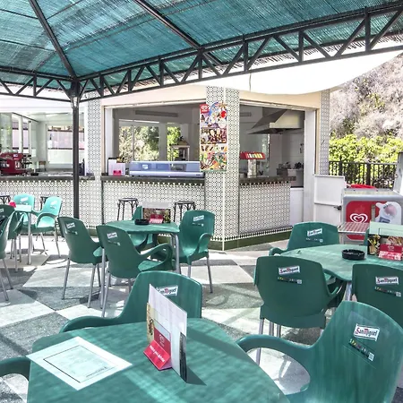 Ξενοδοχείο Flatotel International 3*