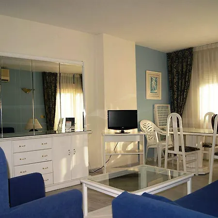 Flatotel International Ξενοδοχείο 3*
