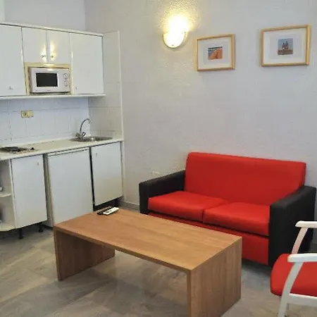 Flatotel International Ξενοδοχείο 3*